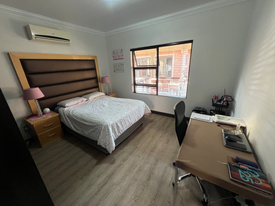 3 Bedroom Property for Sale in Wilkoppies North West